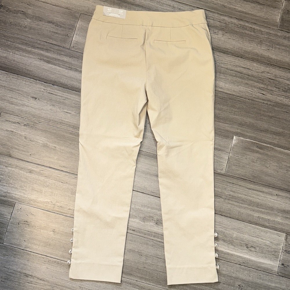 NWT Size 4P = 0P Chico's So Slimming Tan Casual Pull-on Pants. Lightweight Comfy - Picture 2 of 5